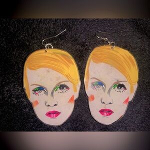 Unique Twiggy 60s Icon Twiggy Earrings!